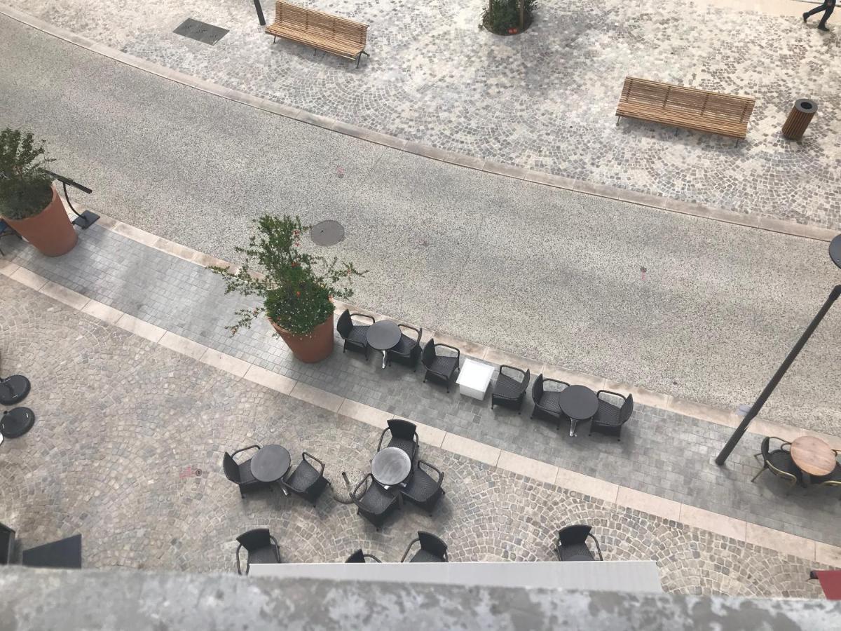 Appartement En Plein Centre Ville Apt Dış mekan fotoğraf